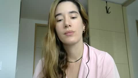 candylovecat online show from November 10, 1:21 pm