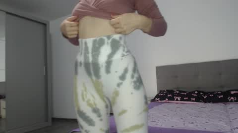 Olivia online show from November 24, 7:19 am