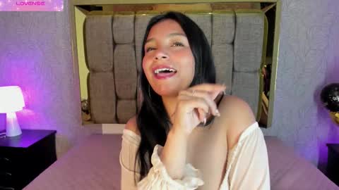 Snapshot of candys_victoria chatting on October 17, 5:32 am Candys Victoria online show from October 17, 5:32 am