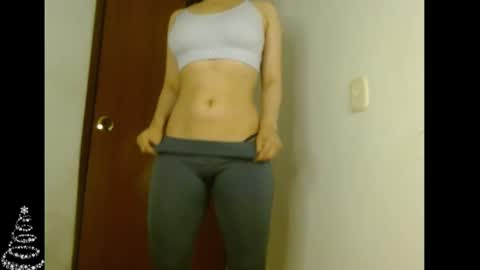 Snapshot of candysex696 chatting on December 20, 3:36 am IsabellaSex online show from December 20, 3:36 am