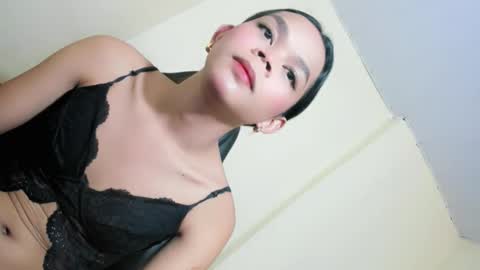 candyssluttt online show from March 19, 5:55 am