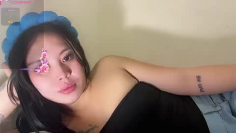 Snapshot of candysweetcum_ chatting on June 22, 6:43 am CALL ME SAM online show from June 22, 6:43 am