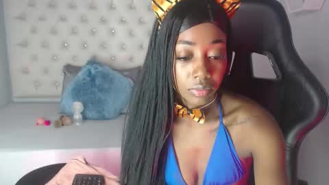 Snapshot of candyy_ebony chatting on October 29, 5:10 am Candy Ebony online show from October 29, 5:10 am