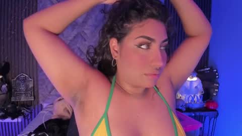 GABRIELA LOPEZ online show from October 9, 5:05 am