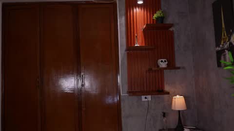 Snapshot of capizzi_ chatting on November 9, 3:21 pm David Capizzi online show from November 9, 3:21 pm