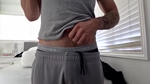 cappinrc8 online show from December 18, 7:42 pm