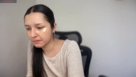 Emma online show from March 3, 10:38 am