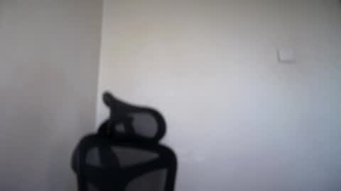 Snapshot of cappuccinokiss chatting on April 29, 5:55 am Emma online show from April 29, 5:55 am