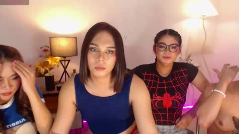 Snapshot of caprize_diva chatting on February 26, 2:25 pm caprize_diva online show from February 26, 2:25 pm