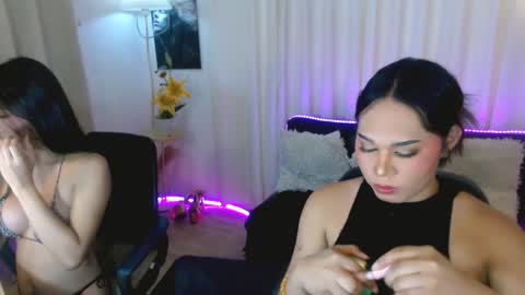 Snapshot of caprize_diva chatting on October 23, 9:52 am caprize_diva online show from October 23, 9:52 am