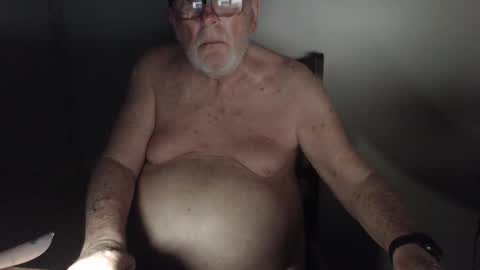 Snapshot of capt5105 chatting on February 20, 2:57 pm capt5105 online show from February 20, 2:57 pm