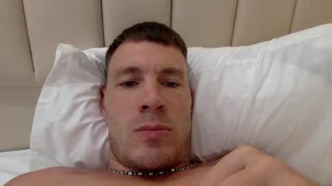 Snapshot of capt_oliver chatting on January 4, 8:05 pm follow my twitter  online show from January 4, 8:05 pm