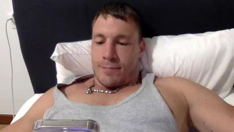 Snapshot of capt_oliver chatting on January 14, 5:23 pm follow my twitter  online show from January 14, 5:23 pm