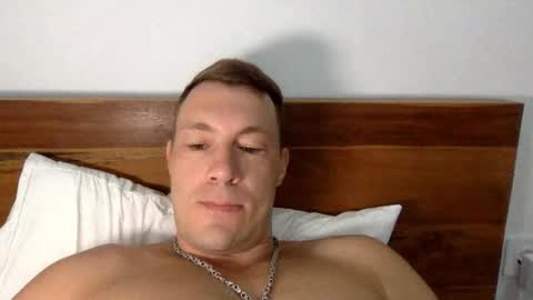 Snapshot of capt_oliver chatting on September 25, 5:33 am follow my twitter  online show from September 25, 5:33 am