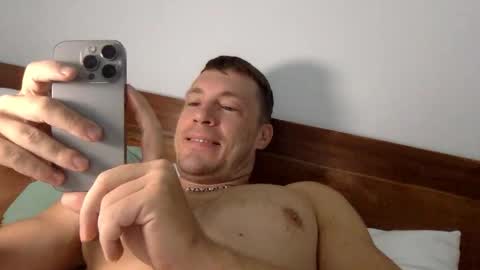 Snapshot of capt_oliver chatting on September 28, 5:02 am follow my twitter  online show from September 28, 5:02 am