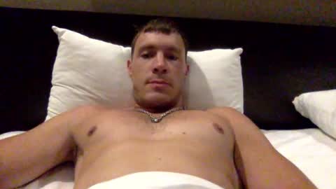 Snapshot of capt_oliver chatting on November 2, 4:42 pm follow my twitter  online show from November 2, 4:42 pm