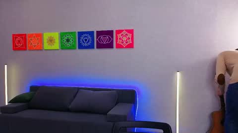 Snapshot of captain______america chatting on December 23, 6:11 am David online show from December 23, 6:11 am