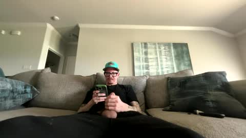 Captaincumgun online show from April 16, 6:30 pm