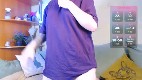 Snapshot of car0line1995 chatting on November 23, 8:14 am girl - foxi and tranny - kami online show from November 23, 8:14 am