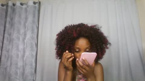 Snapshot of carababey chatting on April 23, 12:45 am carababey online show from April 23, 12:45 am