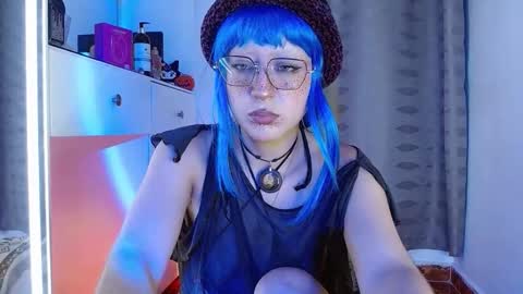 Snapshot of caraenaranja chatting on November 19, 1:16 am Amy online show from November 19, 1:16 am