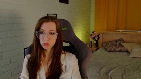 careyjonas online show from April 12, 5:29 pm