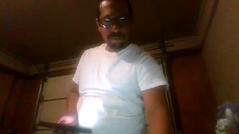 Snapshot of cargopipe2000 chatting on November 23, 6:13 am Adams huge online show from November 23, 6:13 am