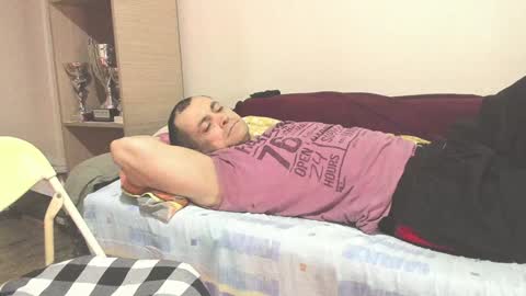 Laz online show from February 6, 11:48 pm