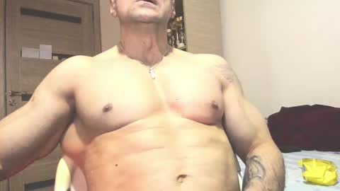 Laz online show from February 10, 9:04 pm