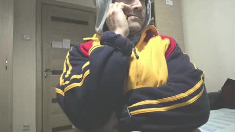 Laz online show from February 16, 10:21 pm