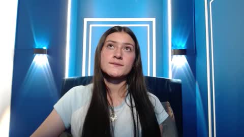 Snapshot of caritoluna_ chatting on November 26, 3:40 am Carito online show from November 26, 3:40 am