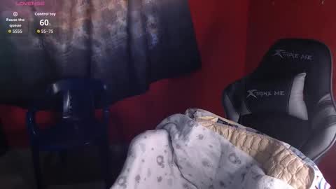 Snapshot of carla_naugthy_ chatting on December 2, 12:43 pm Carla naugthy online show from December 2, 12:43 pm