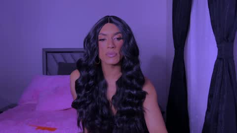 Snapshot of carla_santini chatting on January 23, 10:32 am Carla Santini online show from January 23, 10:32 am