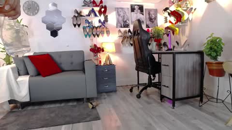 Carla independent model    online show from April 5, 1:58 am