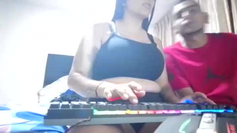 Snapshot of carlandelli1 chatting on November 1, 3:30 am carlandelli1 online show from November 1, 3:30 am