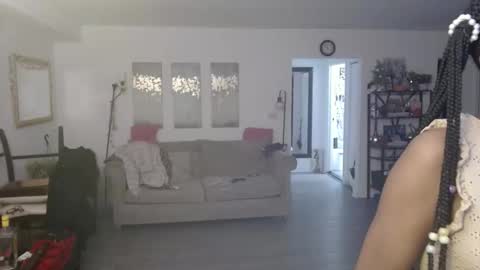 Snapshot of carliecreams chatting on November 15, 7:21 pm Carlie online show from November 15, 7:21 pm