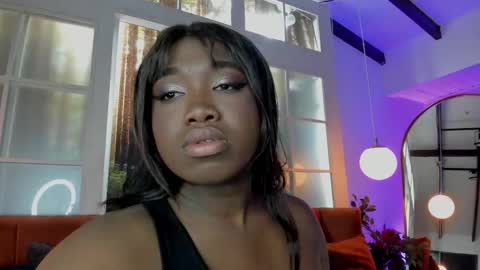 Snapshot of carliemoss chatting on October 6, 7:33 pm    online show from October 6, 7:33 pm