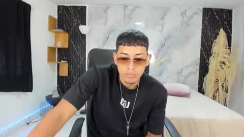 master online show from April 12, 9:53 pm