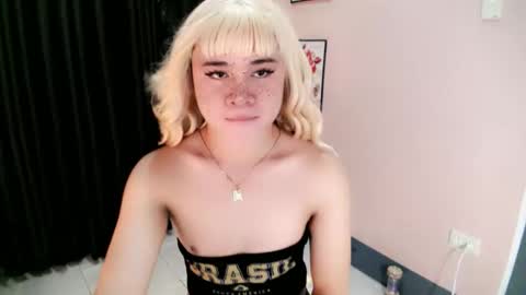 carlo_bigcock69 online show from October 11, 7:29 am