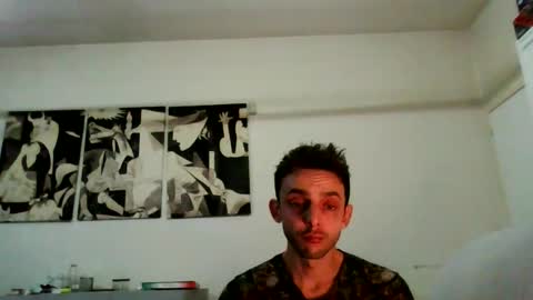 Snapshot of carlos037tm chatting on December 13, 9:20 pm Carlos online show from December 13, 9:20 pm