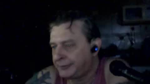 carlos712009 online show from April 2, 7:28 am