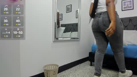 Snapshot of carlota_swan chatting on December 9, 12:40 pm carlota online show from December 9, 12:40 pm
