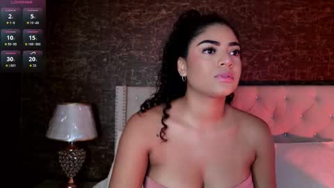 Snapshot of carly_monroe_ chatting on November 29, 9:56 am Carly Monroe online show from November 29, 9:56 am