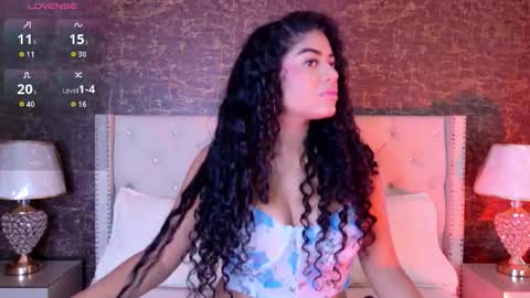 Snapshot of carly_monroe_ chatting on December 1, 9:58 am Carly Monroe online show from December 1, 9:58 am