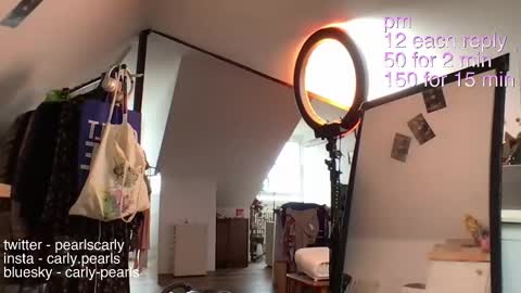 Snapshot of carlypearls chatting on February 25, 8:58 am Carly Pearls online show from February 25, 8:58 am