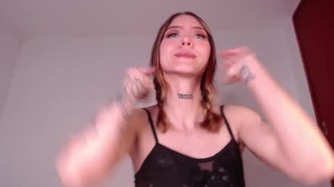 carmennrusso online show from March 12, 1:36 am