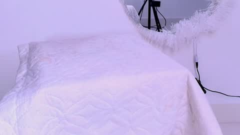 Snapshot of caro_loving chatting on March 3, 3:01 am caro online show from March 3, 3:01 am