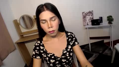 Carolina online show from December 6, 11:57 pm