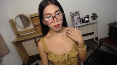 Carolina online show from December 20, 11:10 am