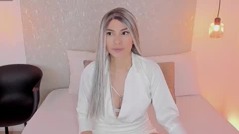 Carolain online show from November 16, 3:06 pm